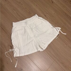 Noisy may Women's ivory linen Shorts